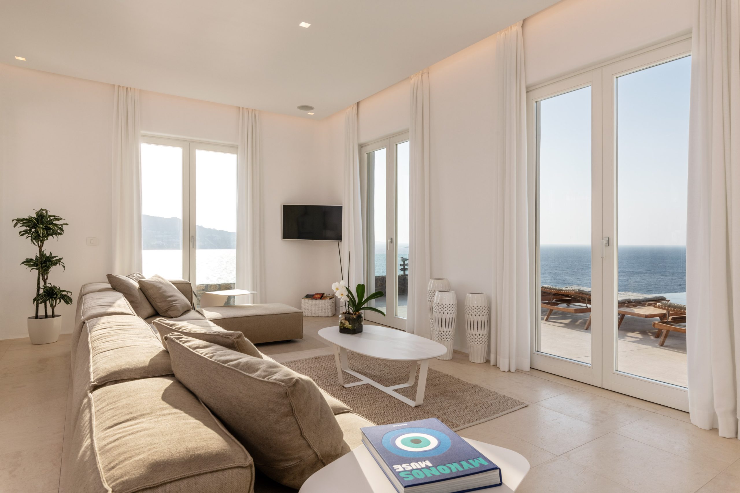 Vida Villas Chora Villa 2